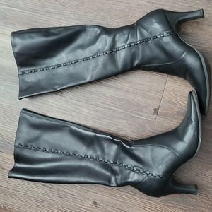 Black Tall Boots
